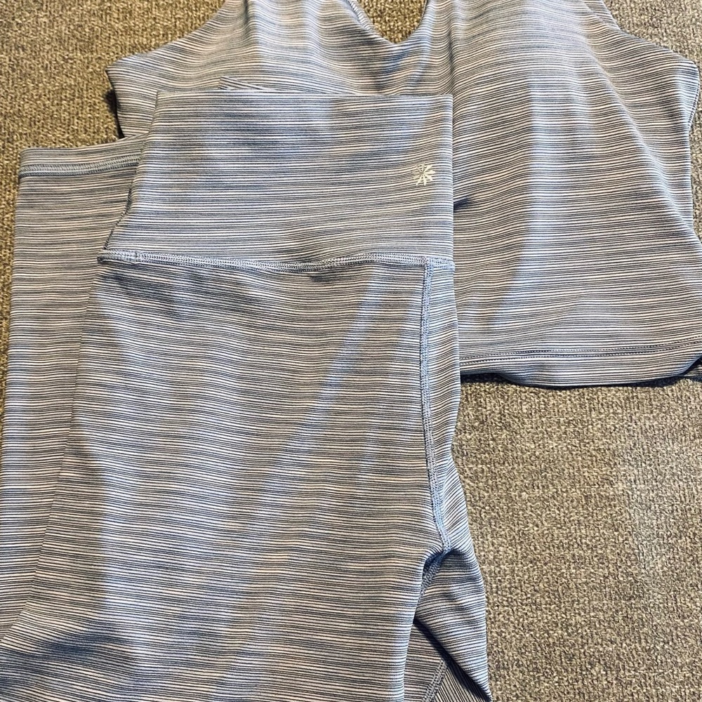 Athleta women’s bra top and matching tights